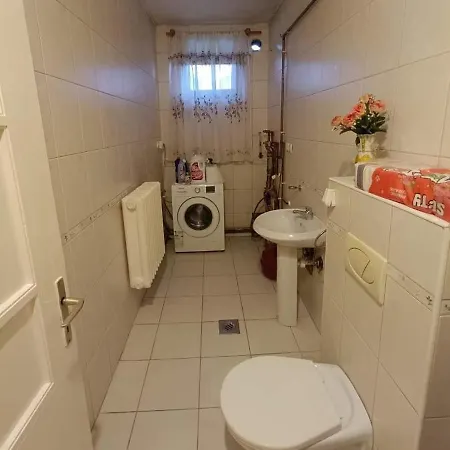 Apartment с семьею Fehergyarmat